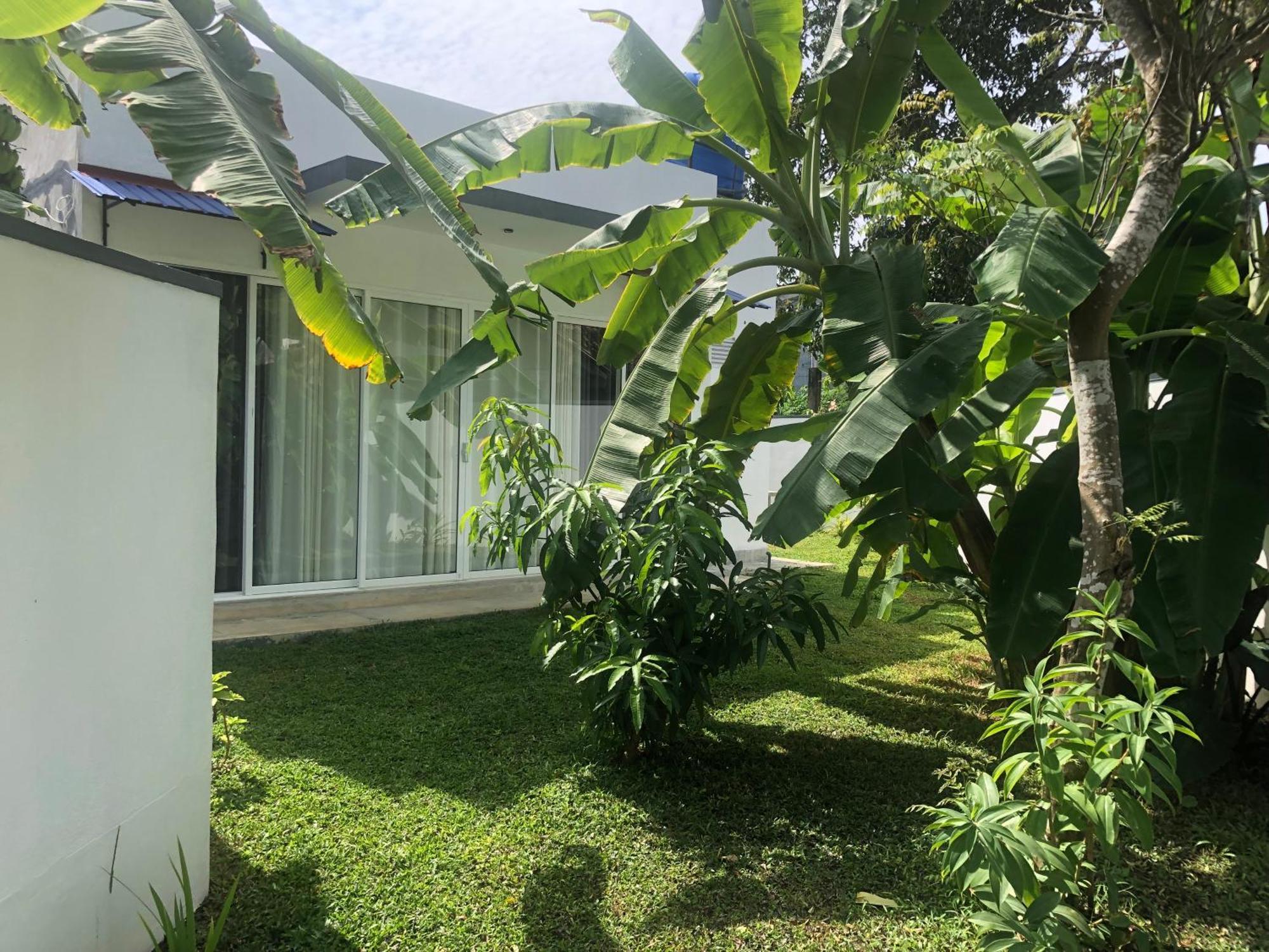 Luvi'S Villa ガル エクステリア 写真