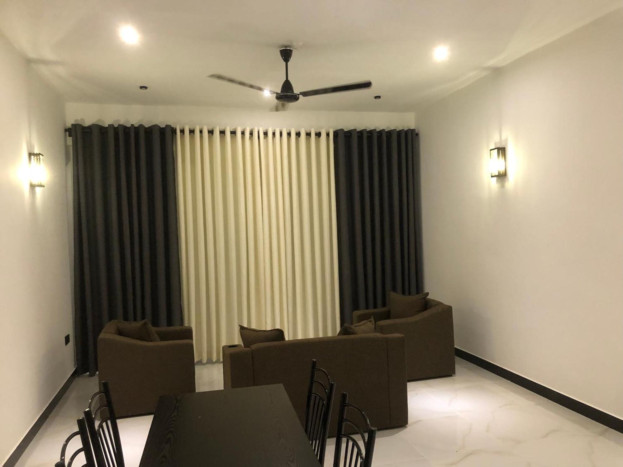 Luvi'S Villa ガル エクステリア 写真